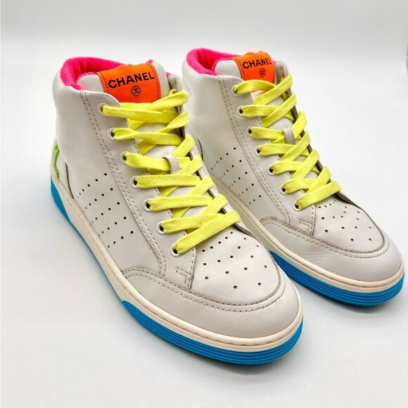 Chanel Leather White High-Top Lace Up Sneakers Neon Accent EU 40 US 9 -9.5 - Picture 1 of 12